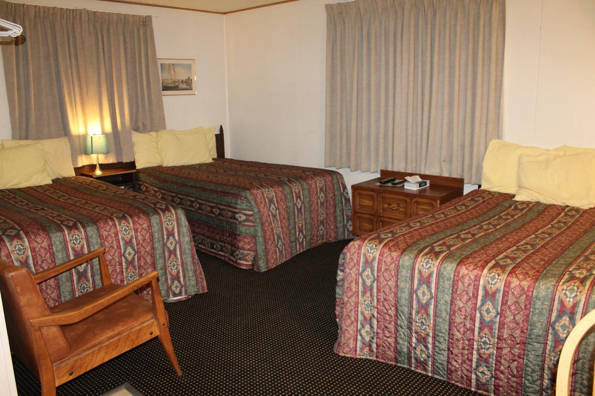 Tel Star Motel Brooks Chambre photo