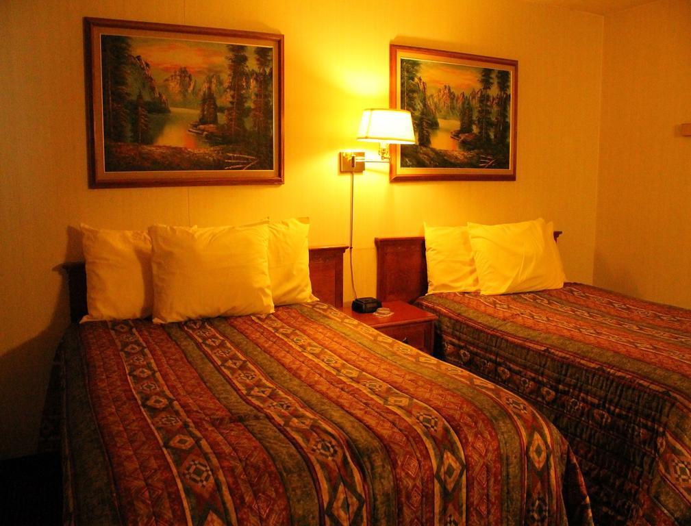 Tel Star Motel Brooks Chambre photo
