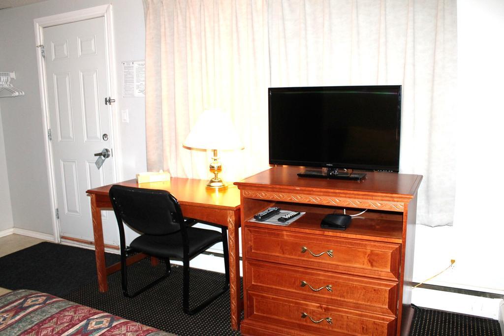 Tel Star Motel Brooks Chambre photo