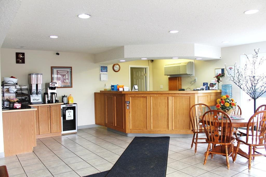 Tel Star Motel Brooks Extérieur photo