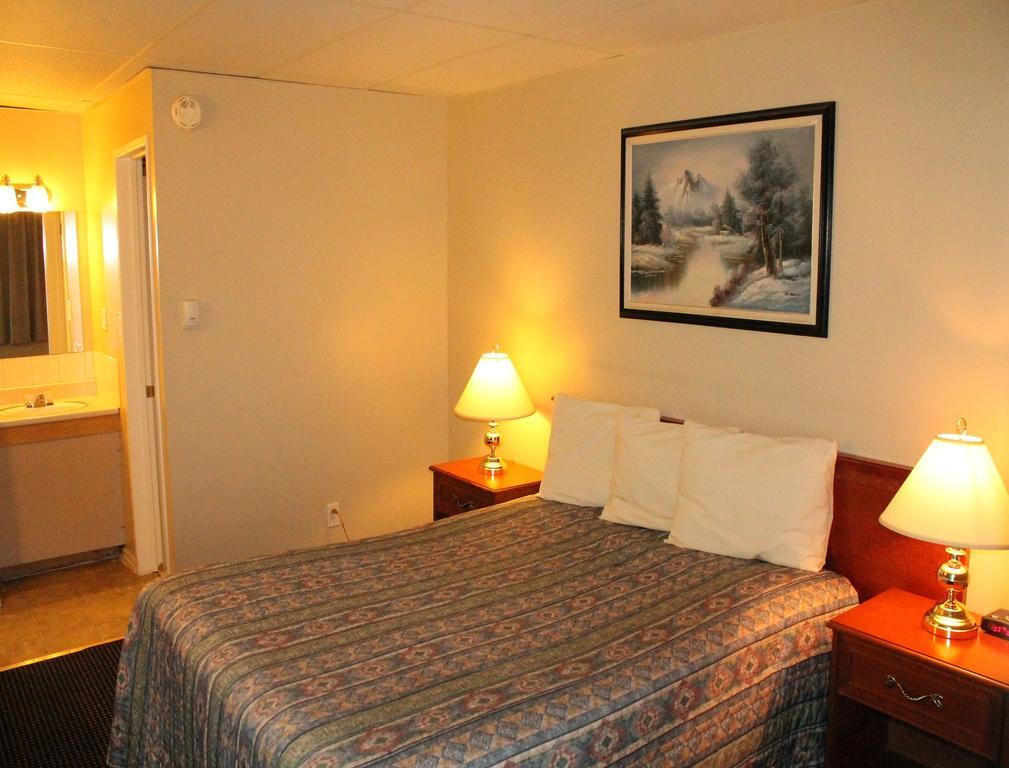 Tel Star Motel Brooks Chambre photo