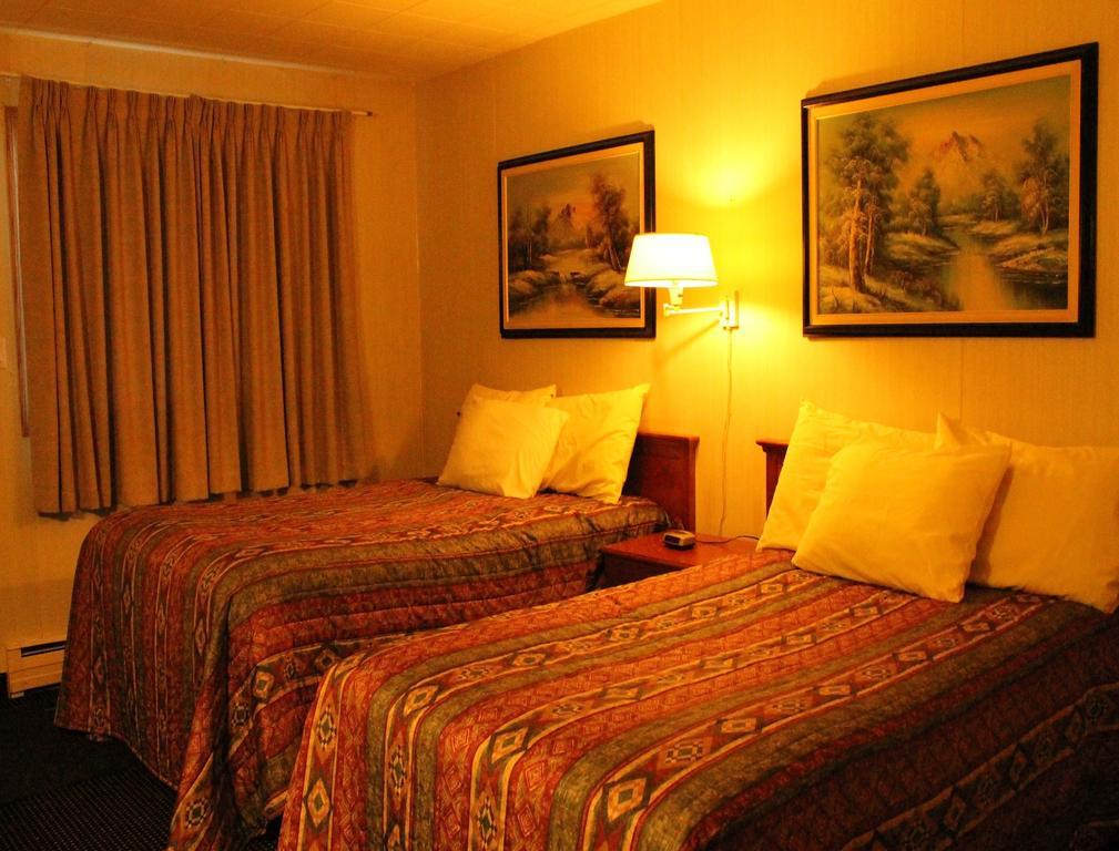 Tel Star Motel Brooks Chambre photo